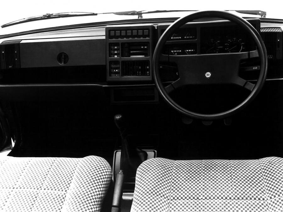  Lancia Delta 1979 года  (UK) (фото 4 из 6)